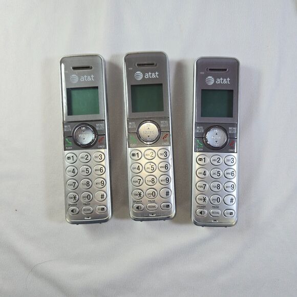 AT&T CL81301 DECT 6.0 Cordless Phone 3 Handsets Main Base Charging Base AC Adapt - Picture 12 of 16